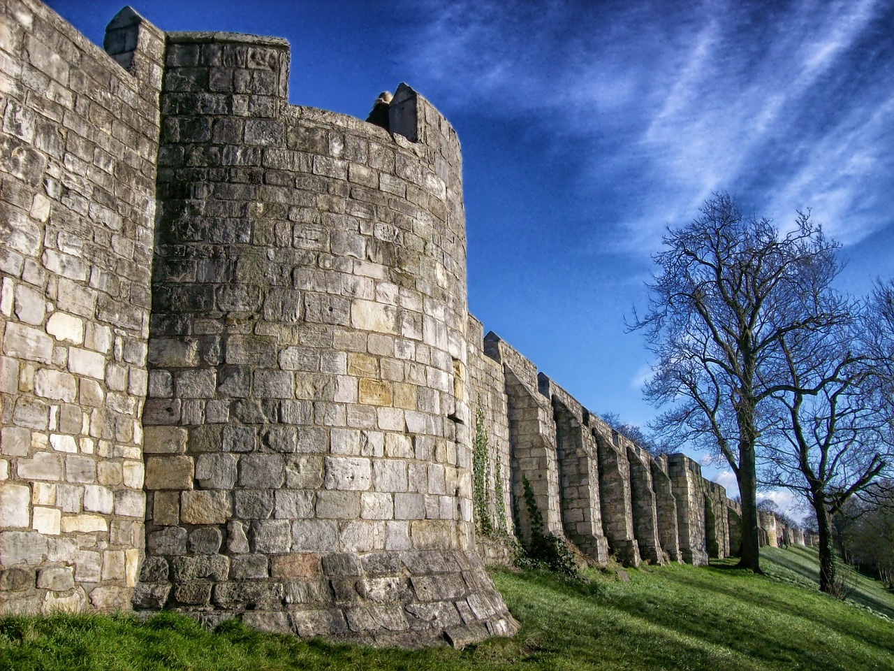 Image - city walls york england