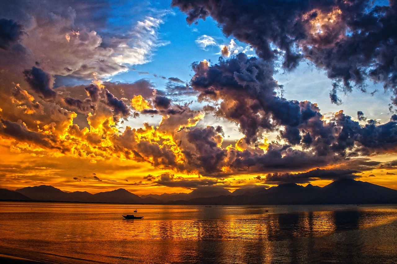 Image - boat sundown sunset sky clouds
