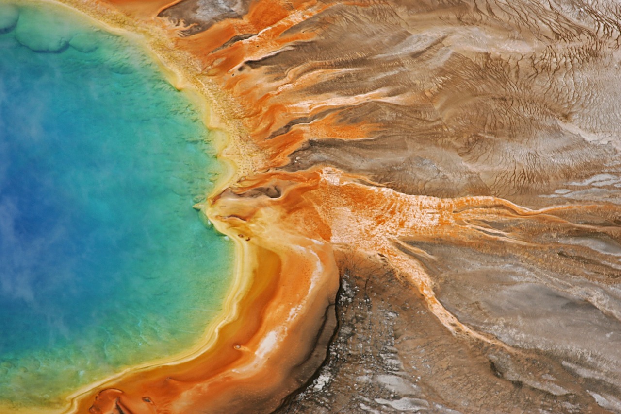 Image - grand prismatic spring hot water