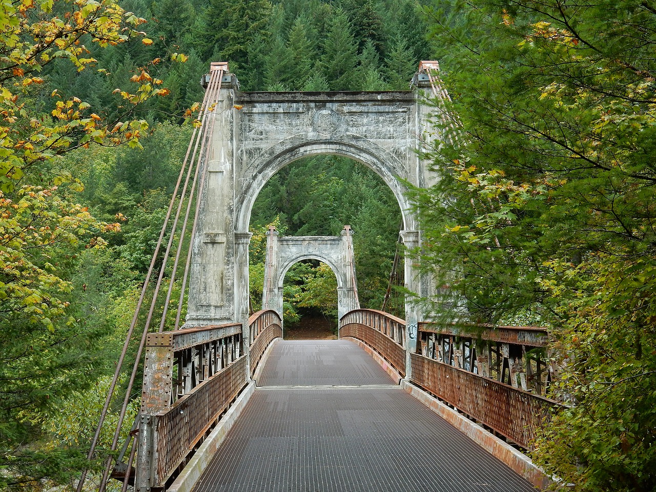 Image - alexandra bridge fraser river