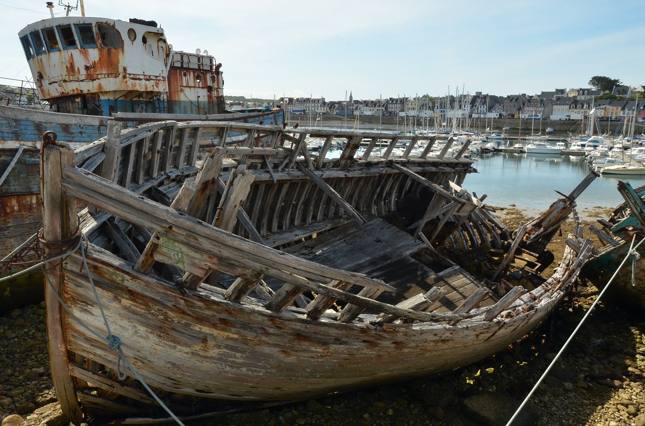 Image - wreck boat ship shipwreck