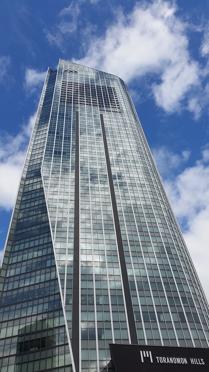 Image - skyscraper reflection tokyo japan