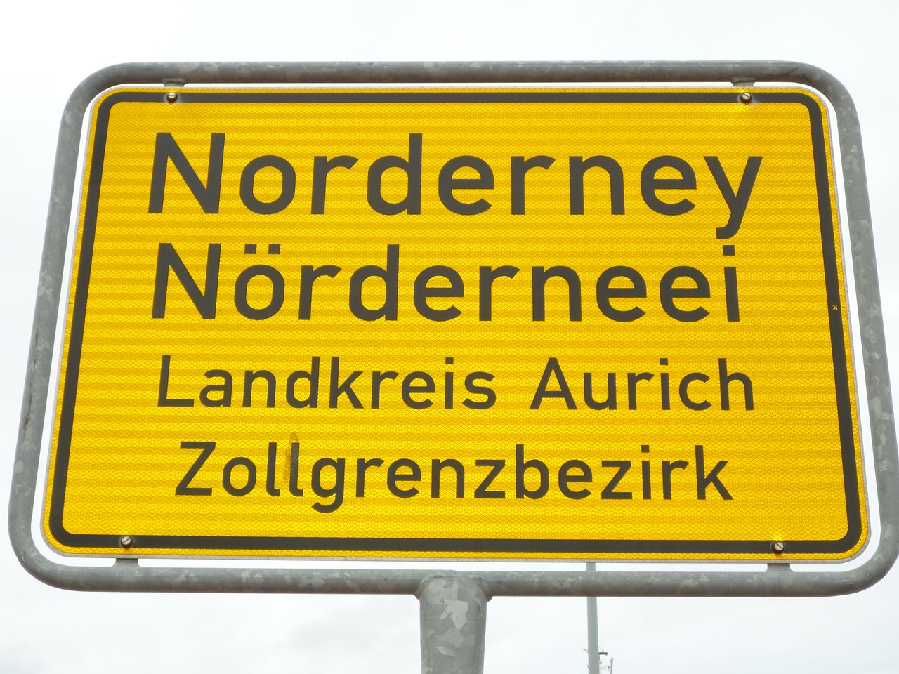 Image - entrance norderney street sign