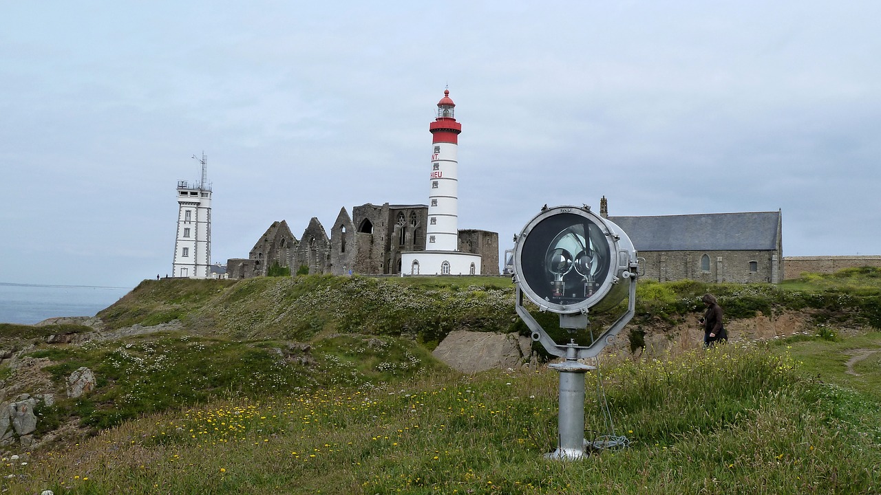 Image - lighthouse brittany brittany coast