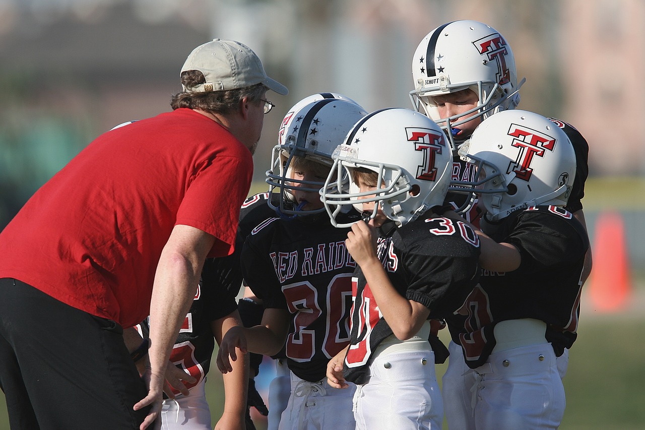 Image - football coach coaching american