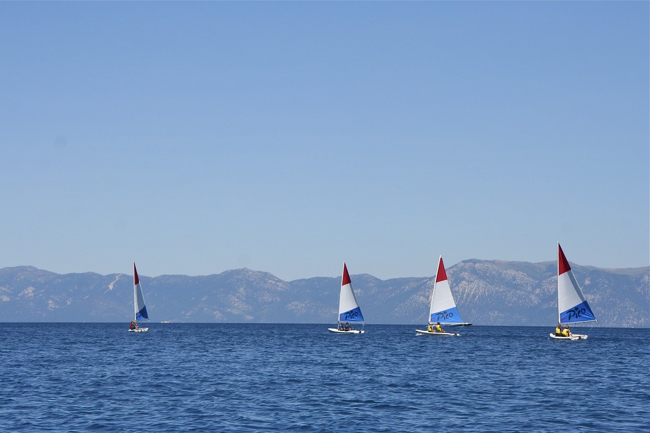 Image - sailboats sails lake lake tahoe