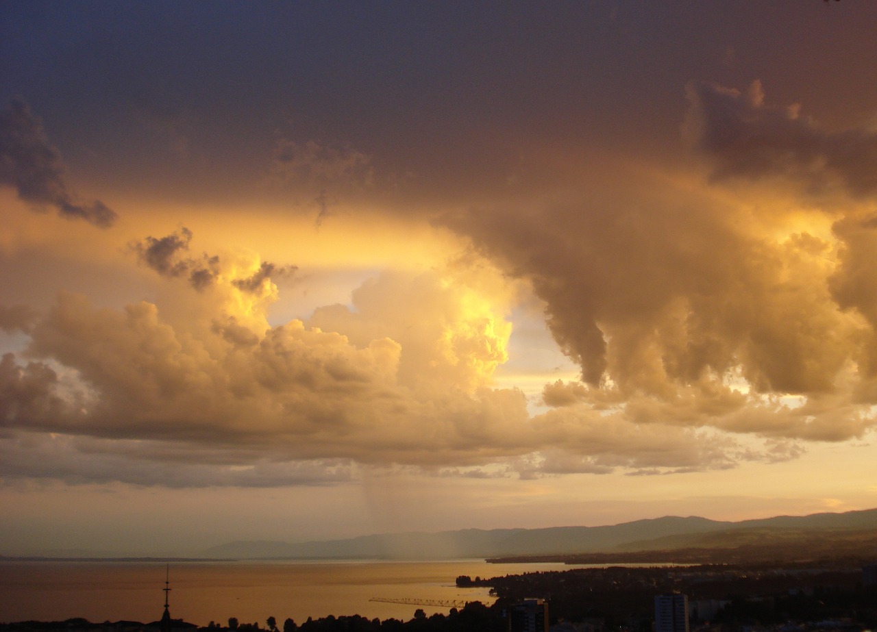 Image - rain clouds sky twilight lausanne