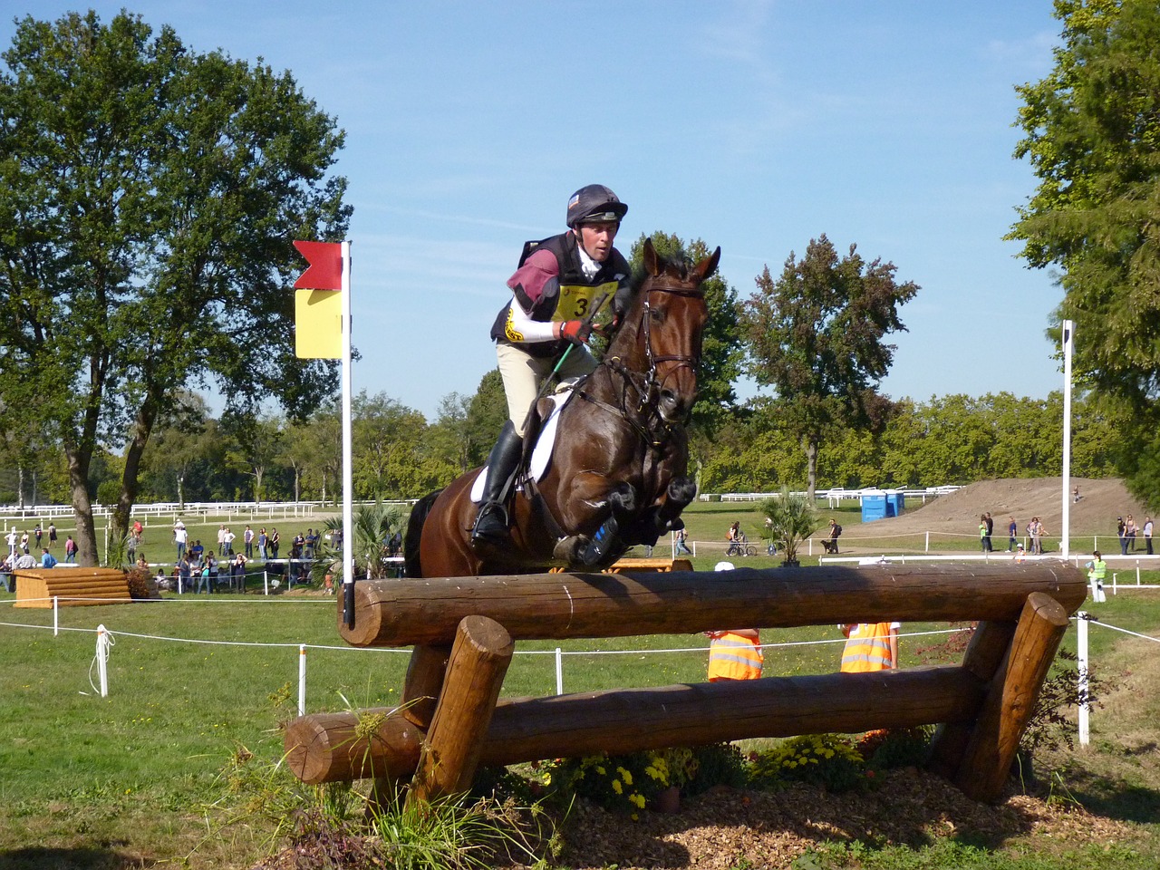 Image - horse eventing cross