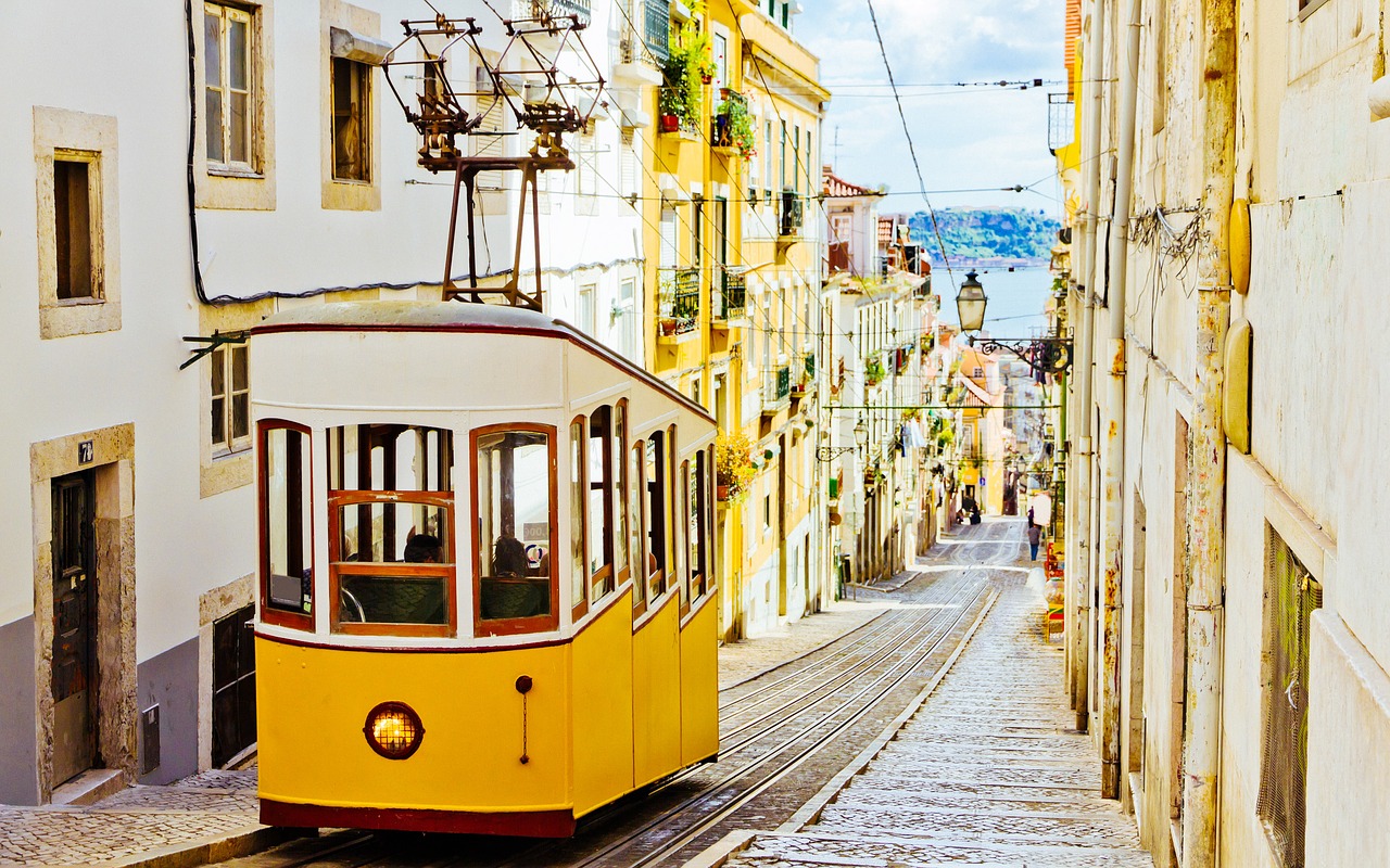 Image - lisbon trawmay landscape