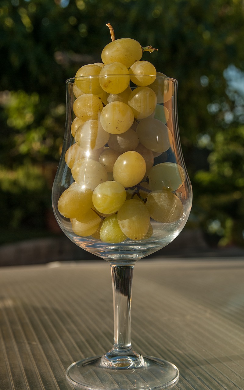 Image - white grape glass harvest wine