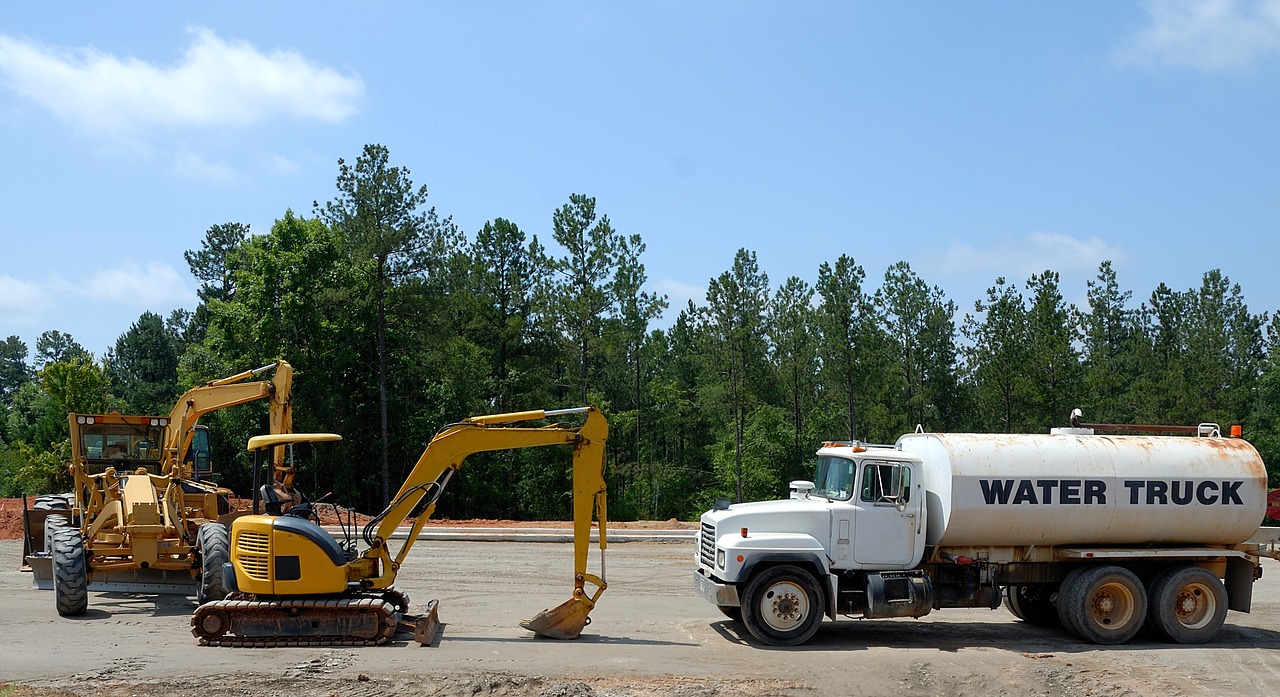 Image - construction site heavy equipment