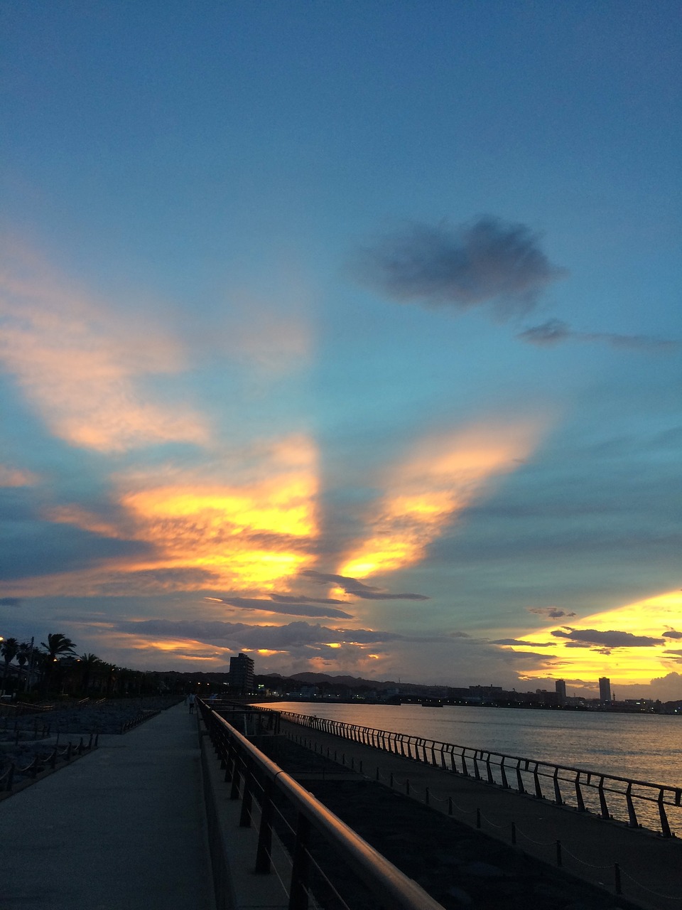 Image - typhoon autumn dramatic sunset