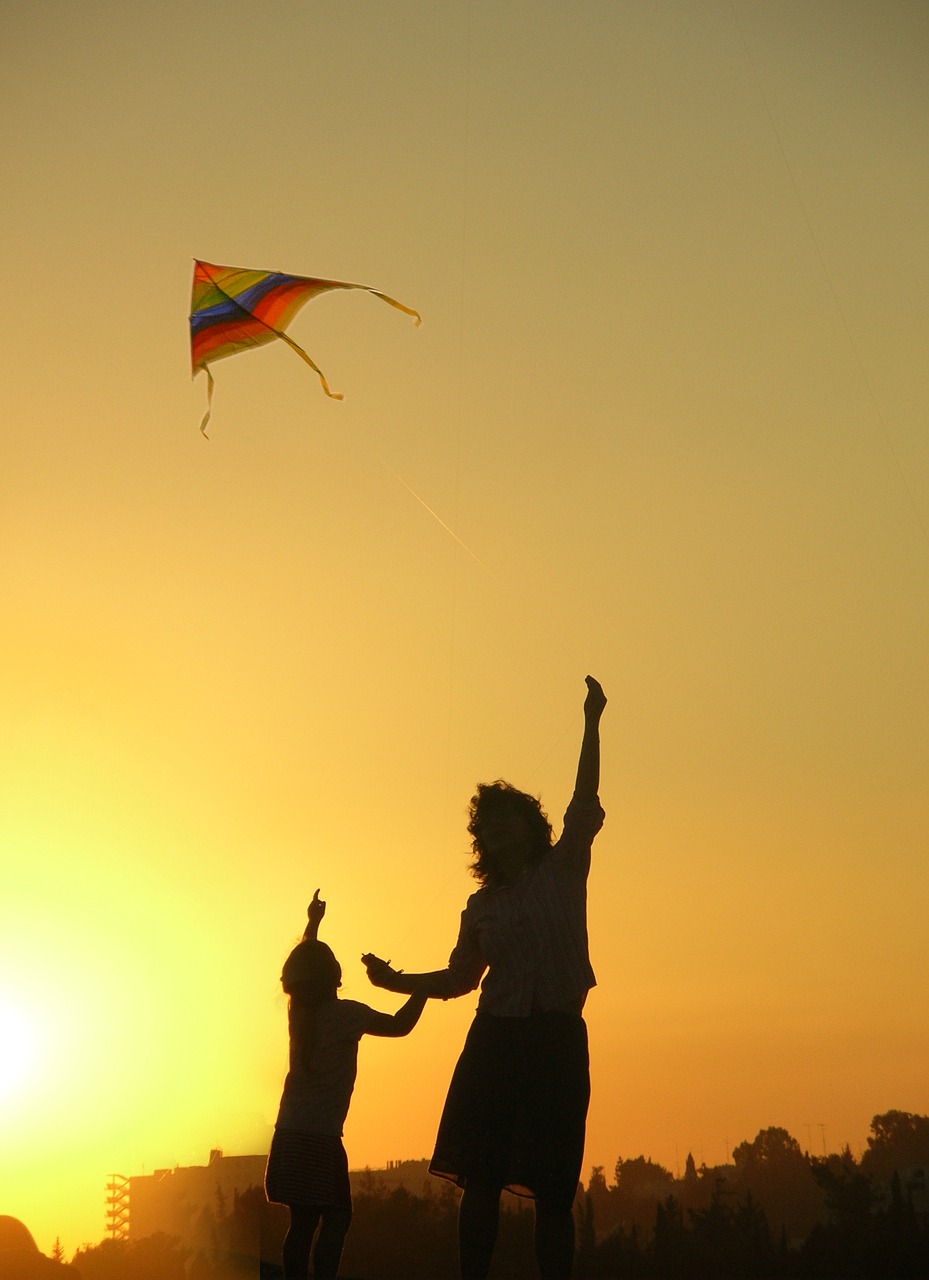 Image - kite mother family sky happy