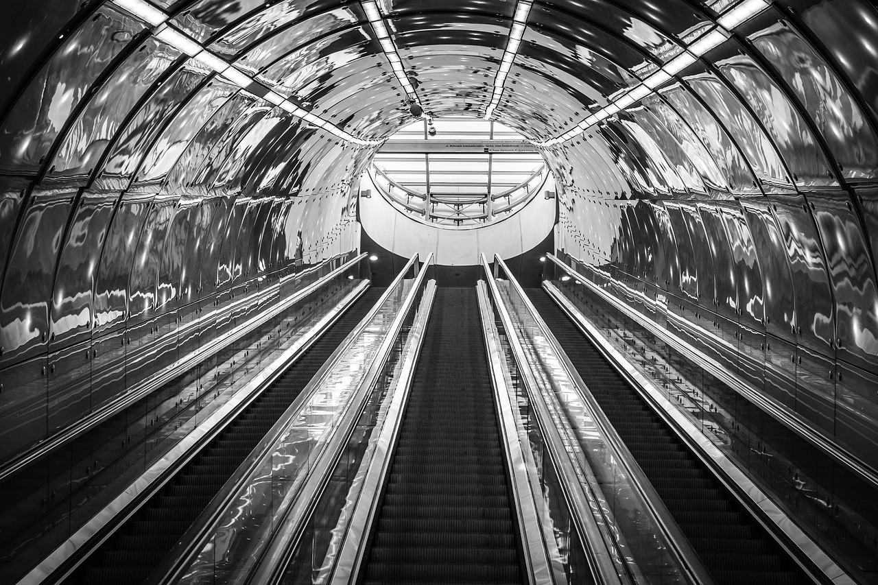 Image - escalator metro station subway