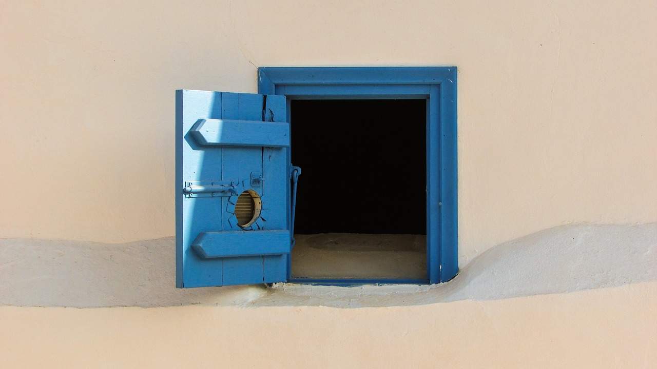 Image - window wooden old blue traditional