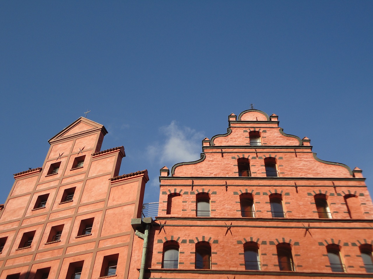 Image - home gable city sky old town