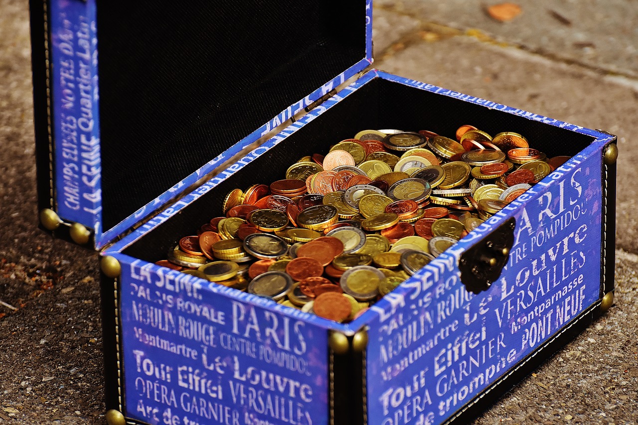 Image - box chest money coins