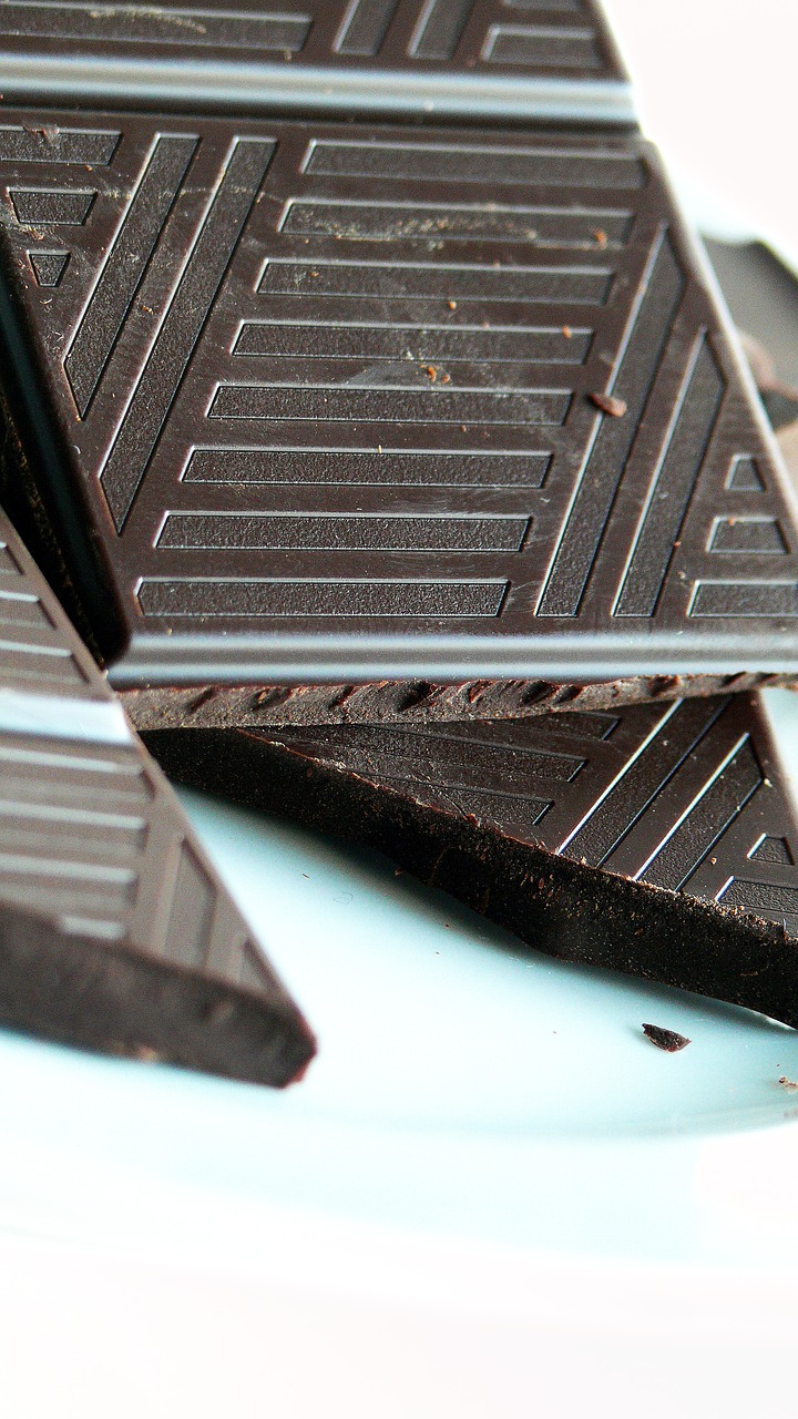 Image - cocoa milk milk chocolate nibble