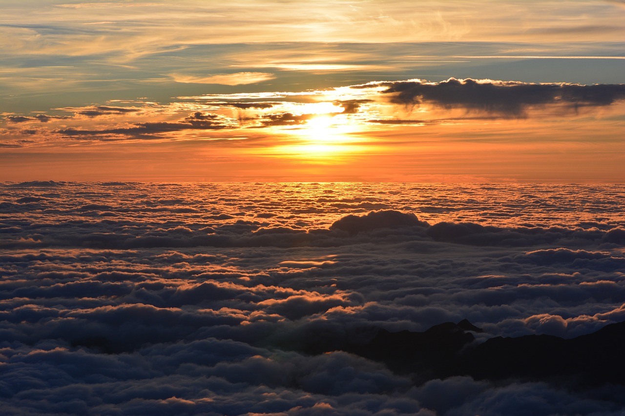 Image - sunset sea ​​of ​​clouds clouds