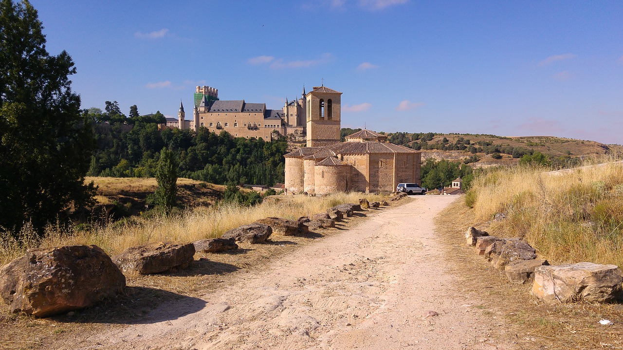 Image - spain segovia medieval castle