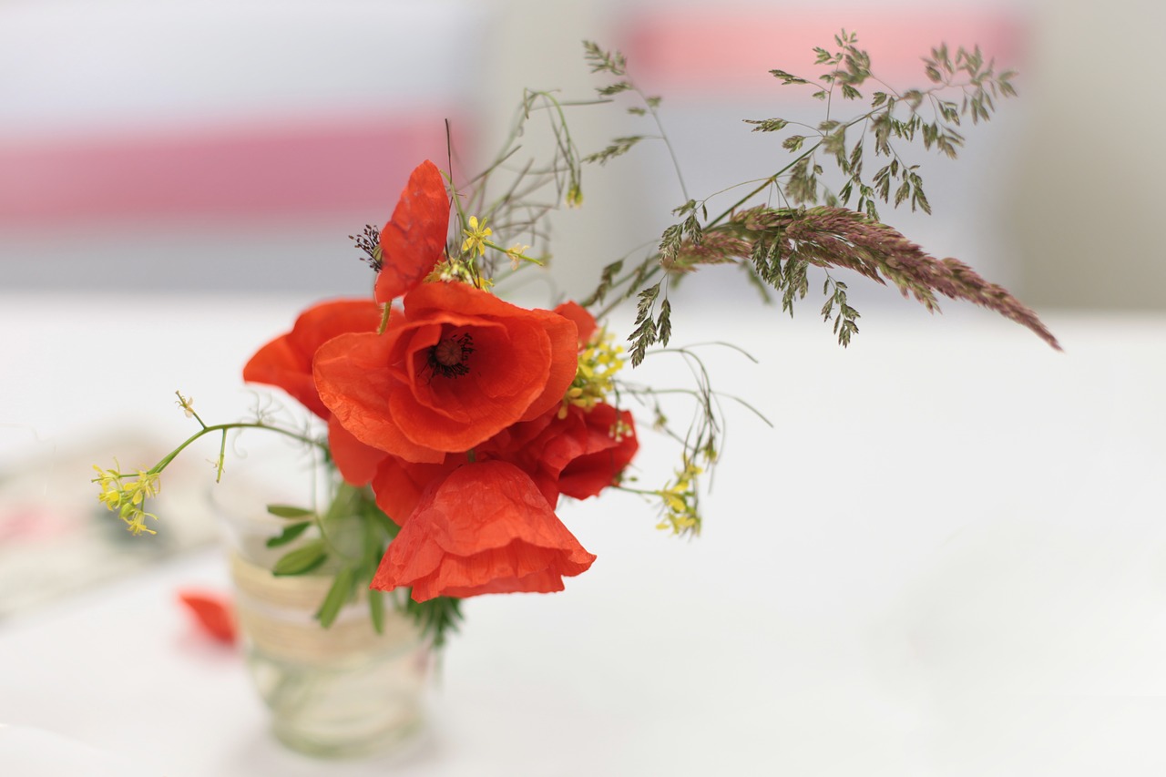 Image - poppy flower wedding deco marry