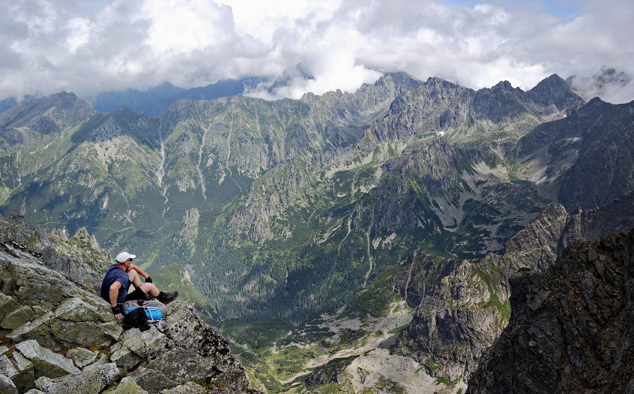 Image - mountains tour hiking trail