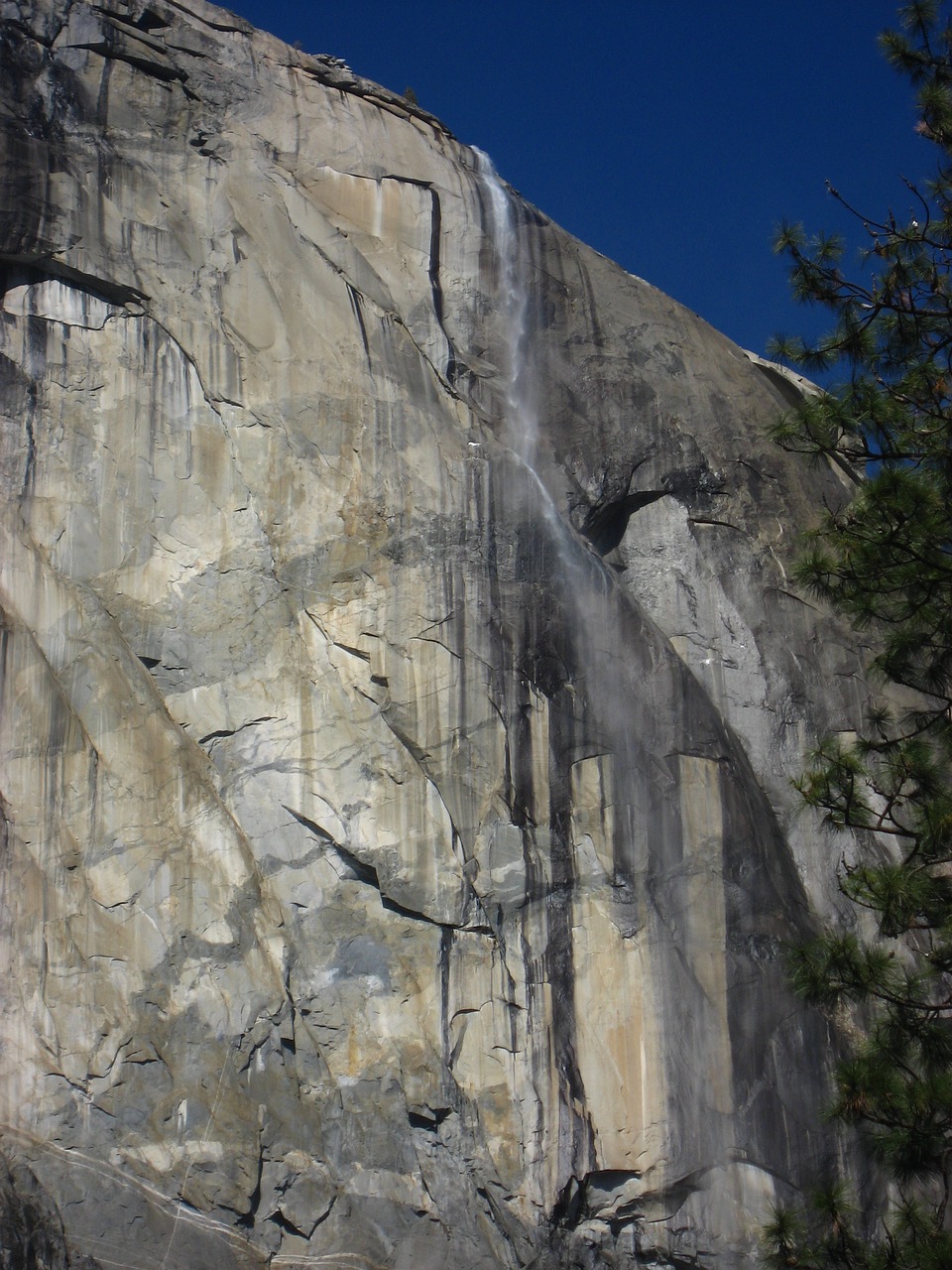 Image - yosemite waterfall snow snowmelt