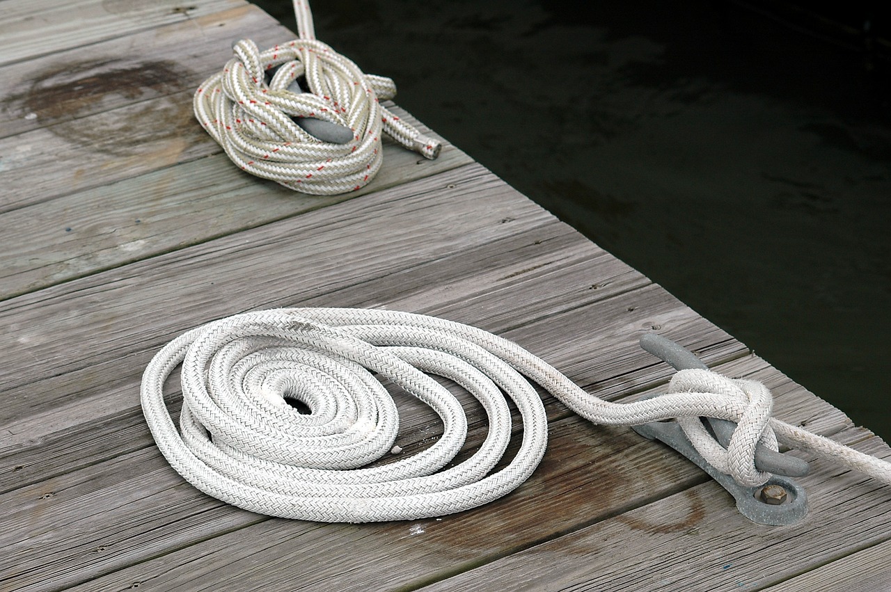 Image - boat mooring tie up secure safety