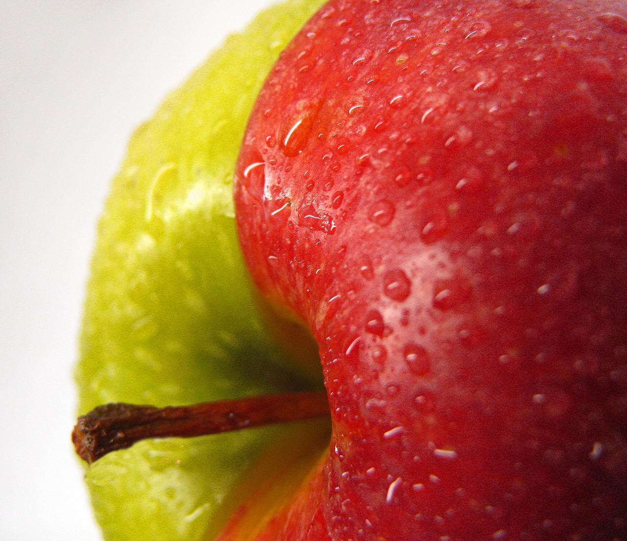 Image - apple green or red fresh choice