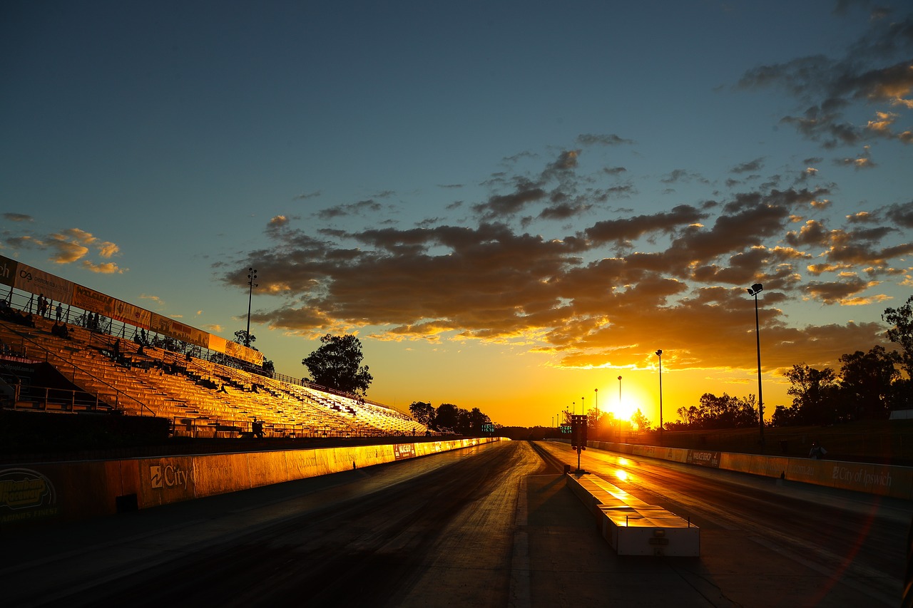 Image - sunset raceway racetrack racing