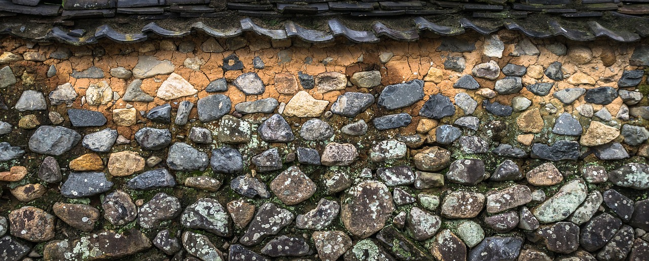 Image - roof tile damme wall stone
