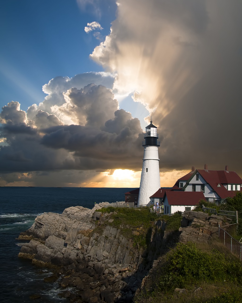 Image - lighthouse beacon light house