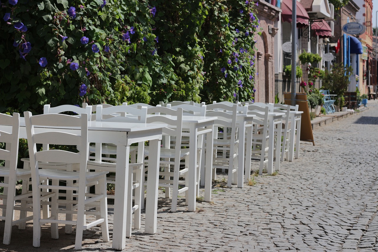 Image - restaurant chair cobblestone