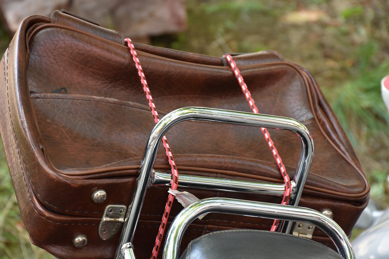 Image - luggage motorcycle moped travel