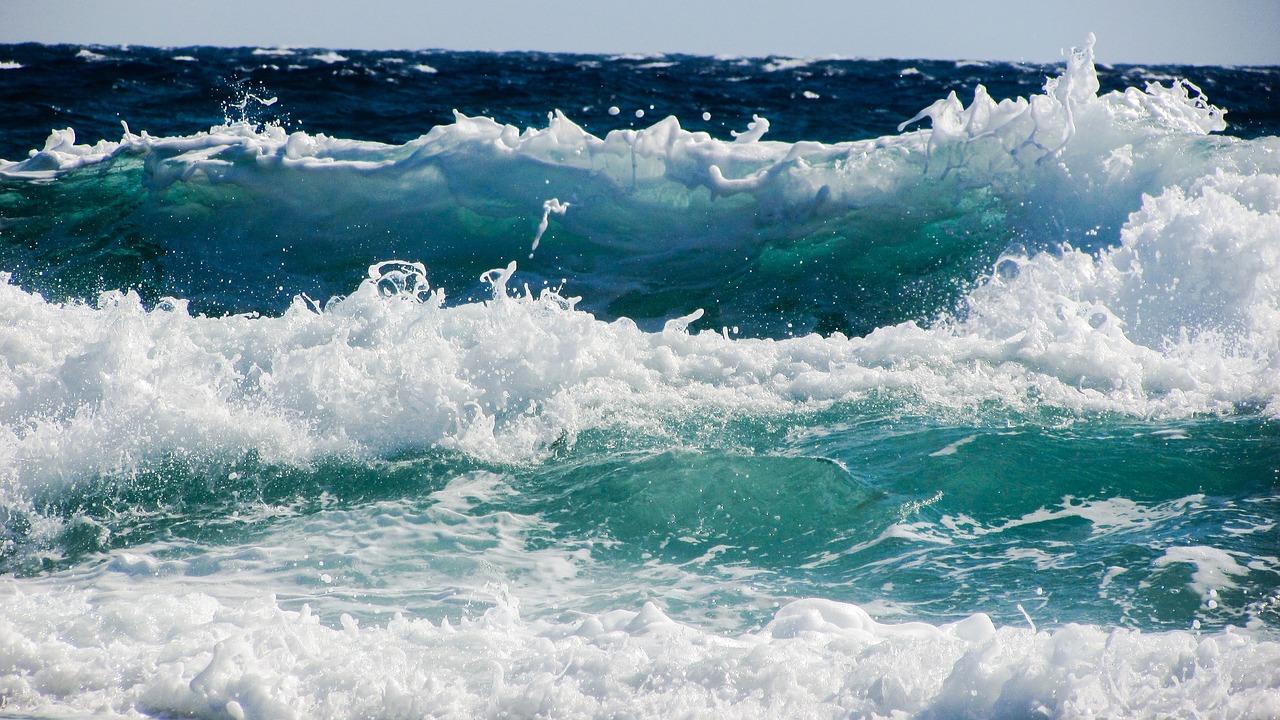 Image - wave smashing sea beach nature