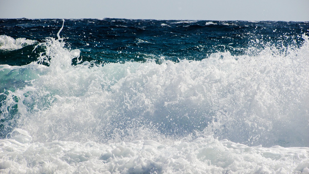 Image - wave smashing sea beach nature