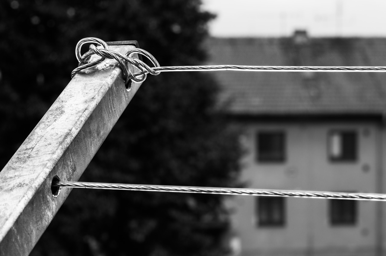 Image - clothes wire outside clothes dryer