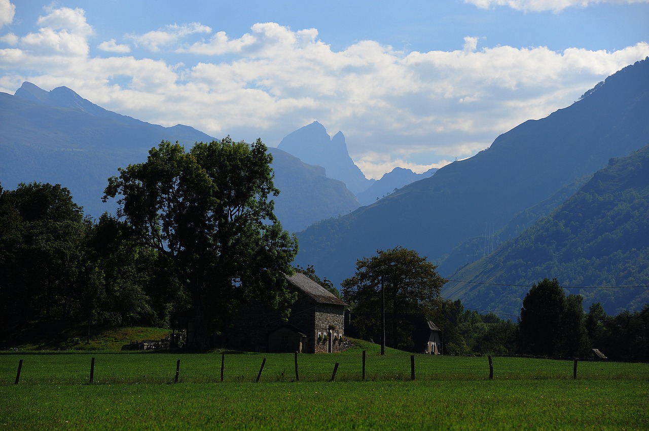 Image - mountain ossau valley ossau