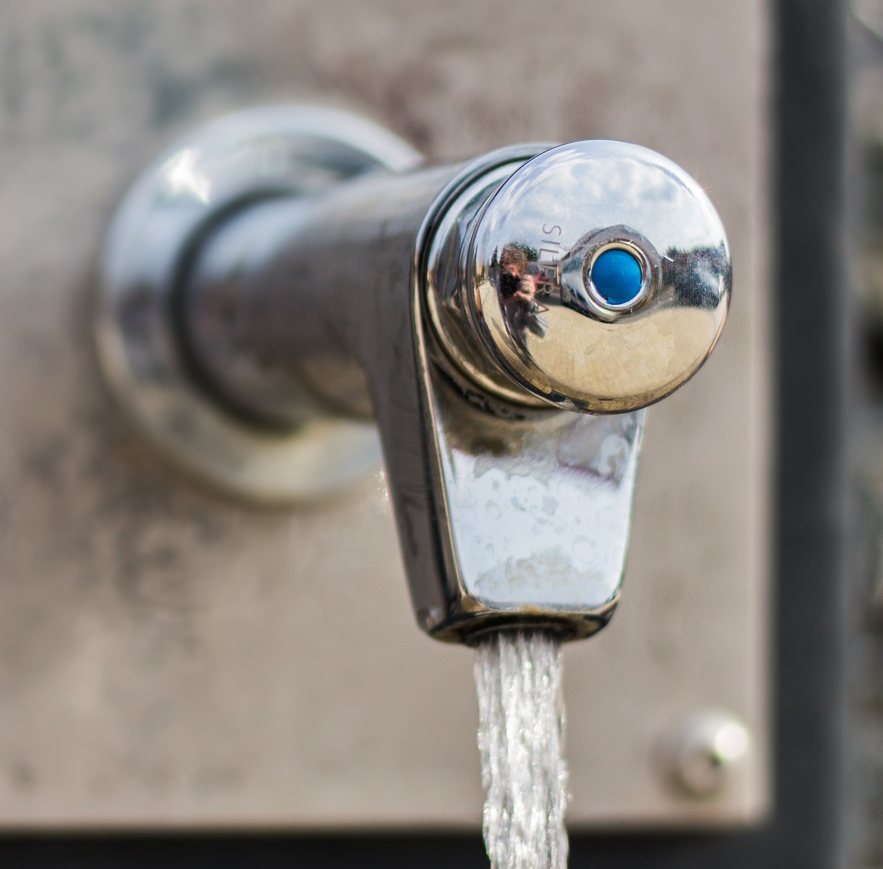 Image - faucet iron water running water