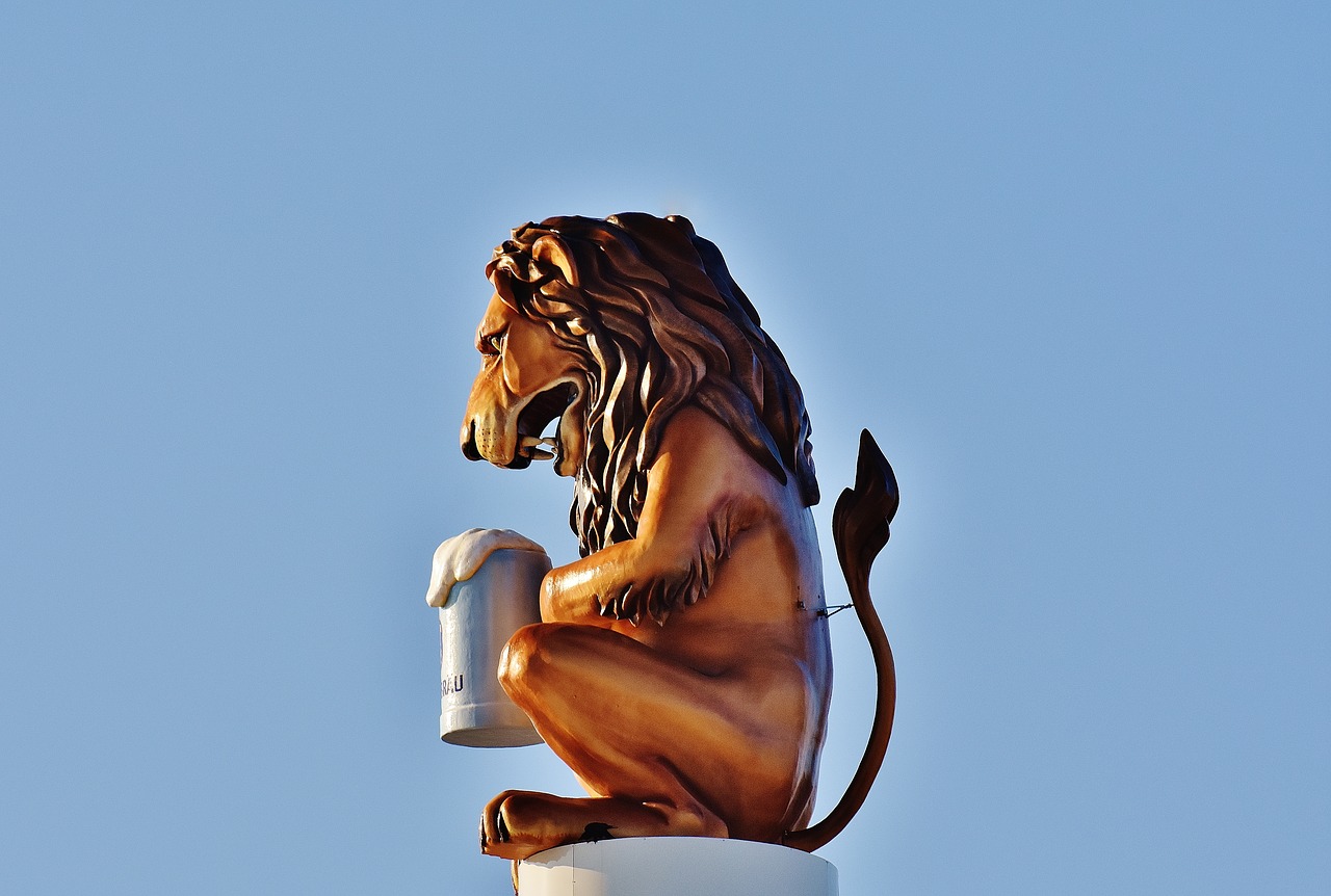 Image - löwenbräu oktoberfest beer brewery