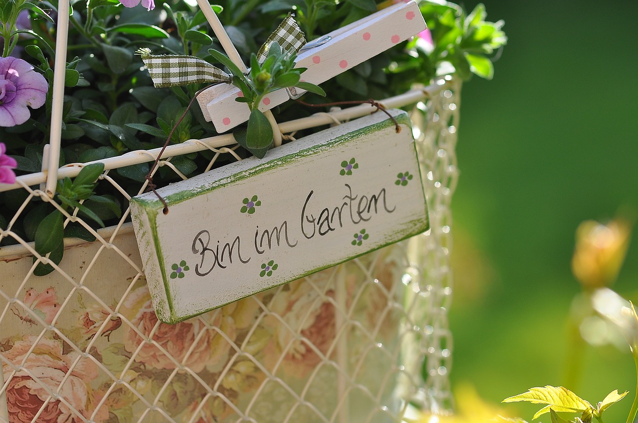 Image - garden basket summer