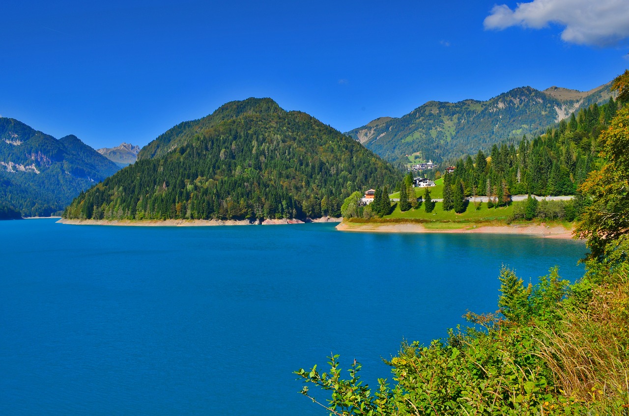 Image - sauris lake mountain summer nature