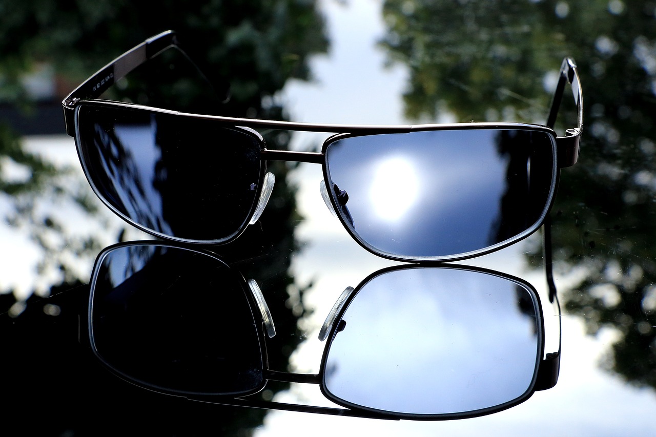 Image - glasses sunglasses sun mirroring