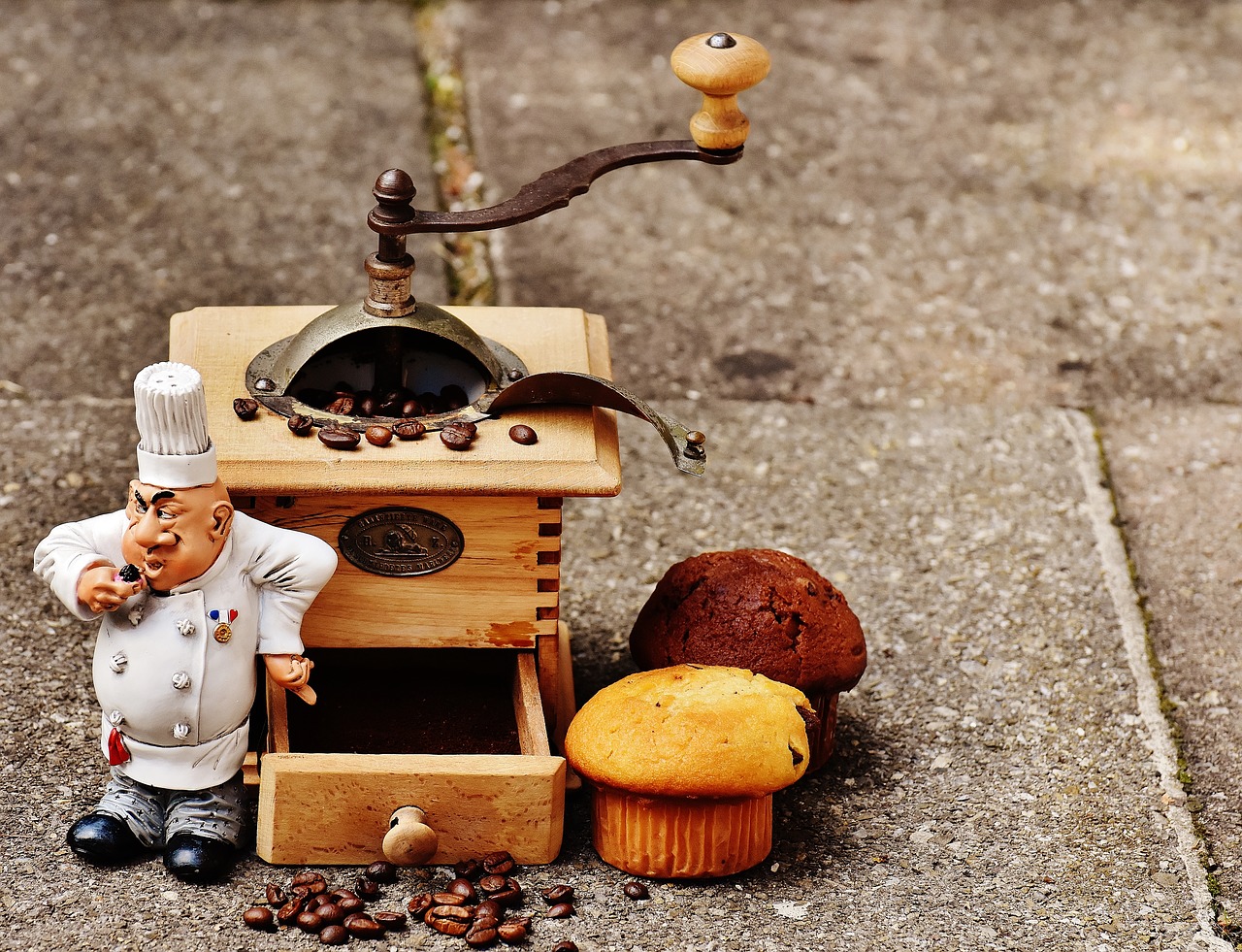 Image - grinder muffin baker figure cake