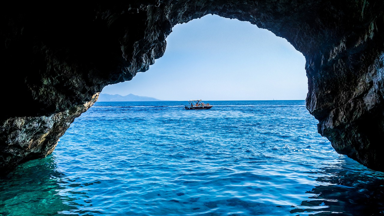 Image - cave sea blue caves greece