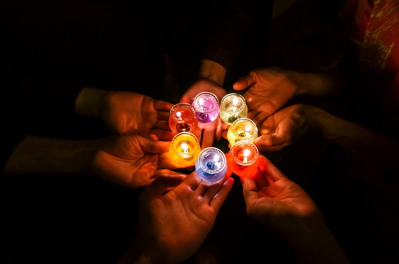 Image - candles in dark colorful candles