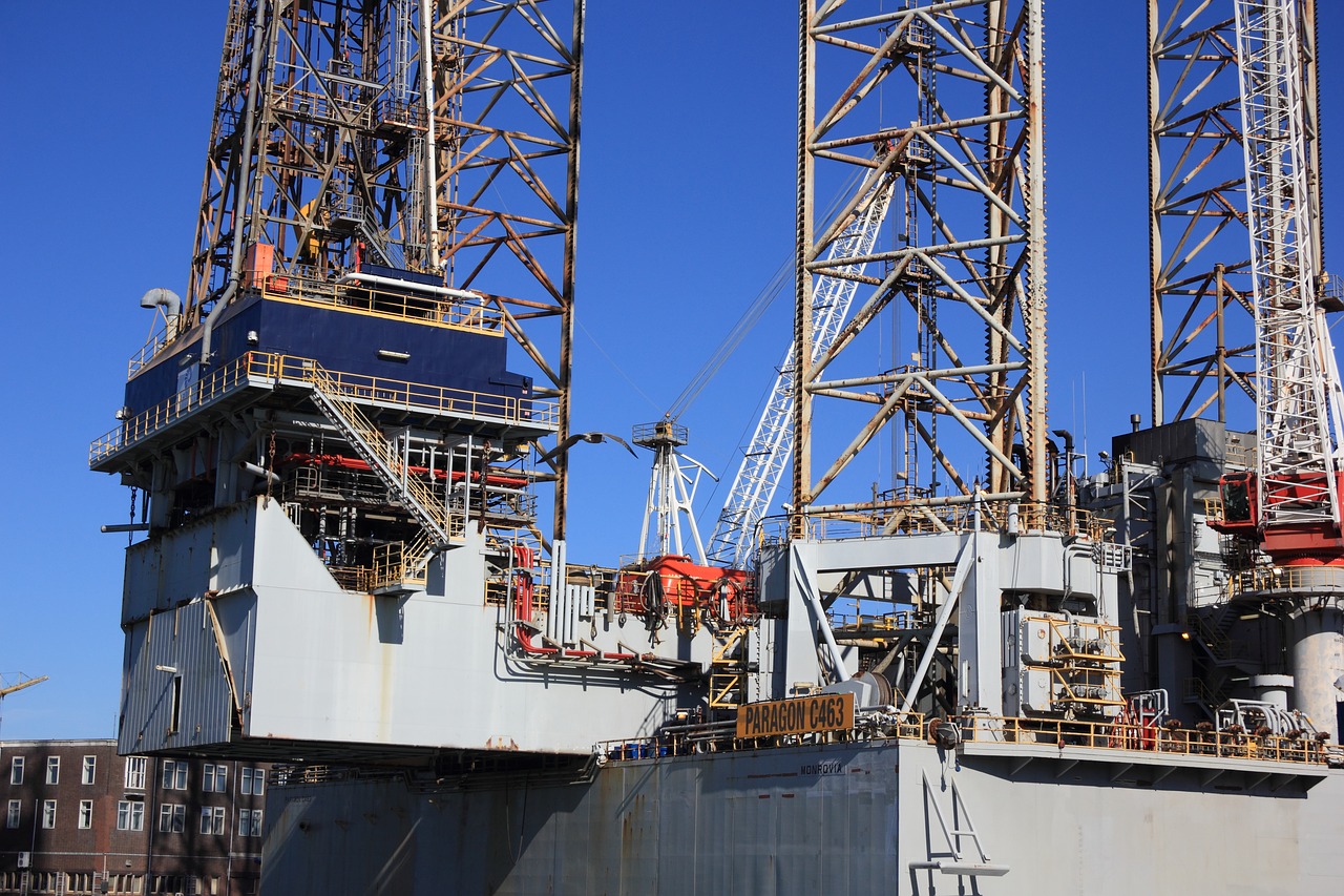 Image - netherlands ijmuiden drilling rig