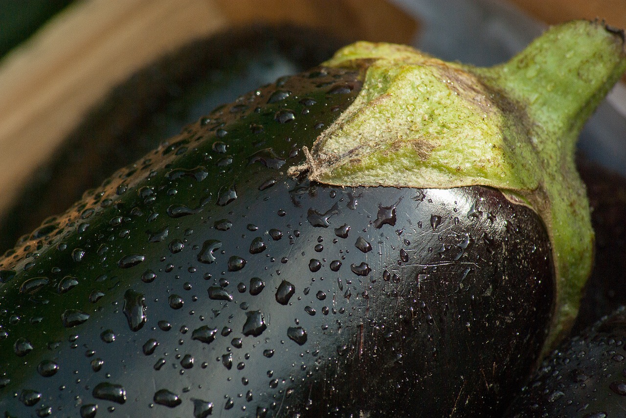 Image - vegetable eggplant market