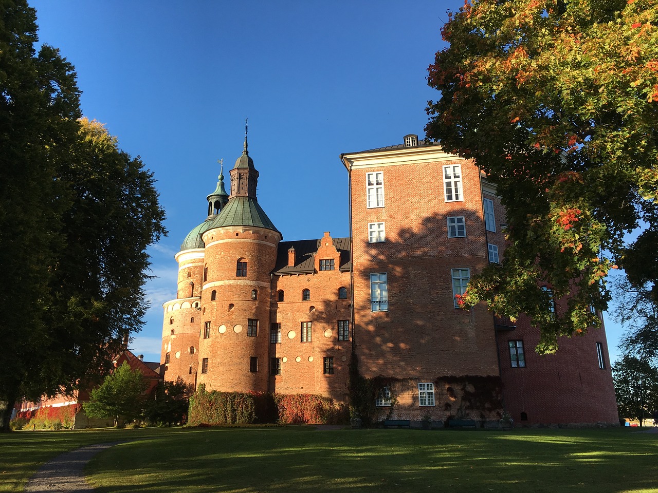 Image - gripsholm castle castle autumn