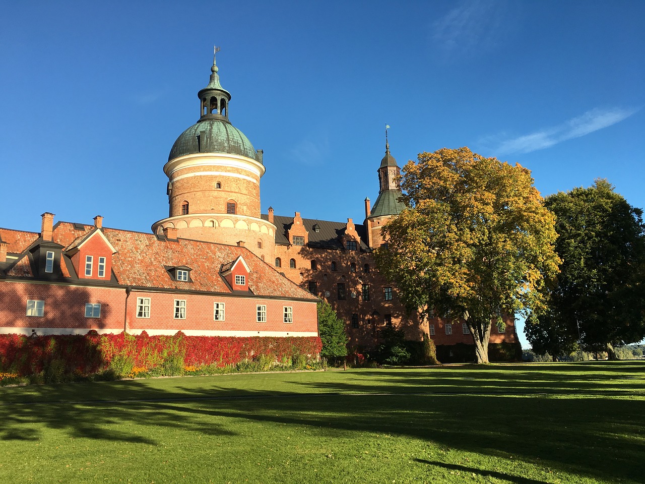 Image - gripsholm castle castle autumn